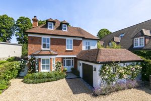 Vine Road, East Molesey- click for photo gallery